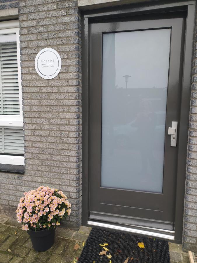 Family Inn Kaatsheuvel Exteriör bild